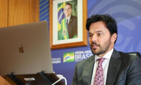 Fábio Faria assina portaria de criação do programa Digitaliza Brasil